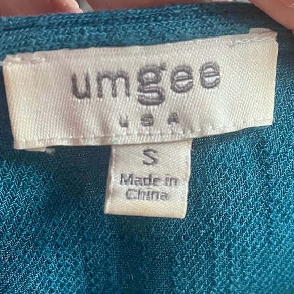 Umgee Dip Dye Lady’s Top im Peacock; Size Small - Picture 6 of 7